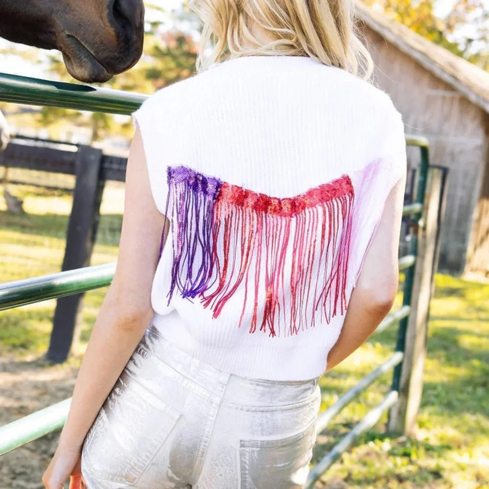 QUEEN OF SPARKLES White Sweater with Purple and Red Text - Picture 2 of 9